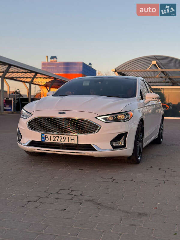 Седан Ford Fusion 2020 в 