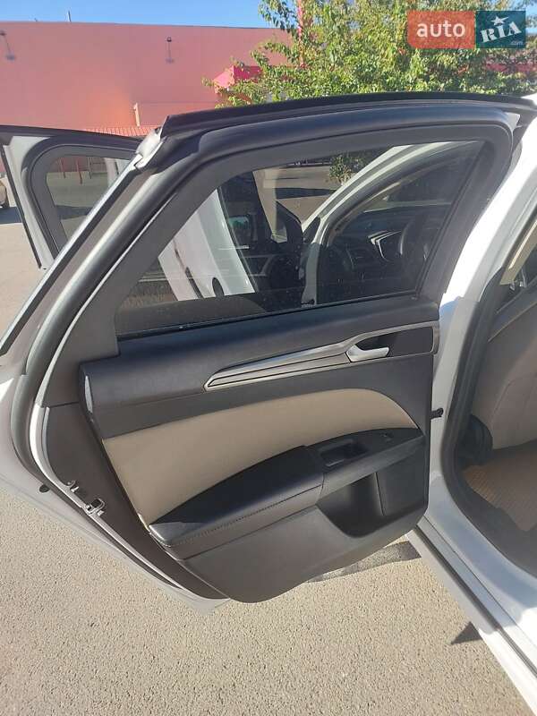 Седан Ford Fusion 2019 в Києві фото 19 Седан Ford Fusion 2019 в Києві