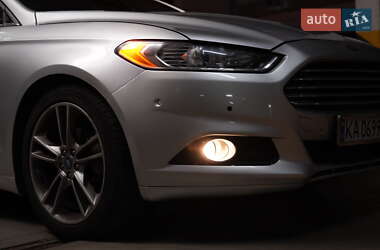 Седан Ford Fusion 2012 в 