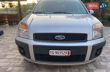 Хэтчбек Ford Fusion 2009 в 