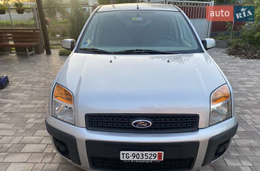 Хэтчбек Ford Fusion 2009 в 