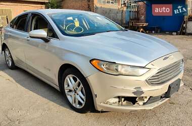 Седан Ford Fusion 2016 в 