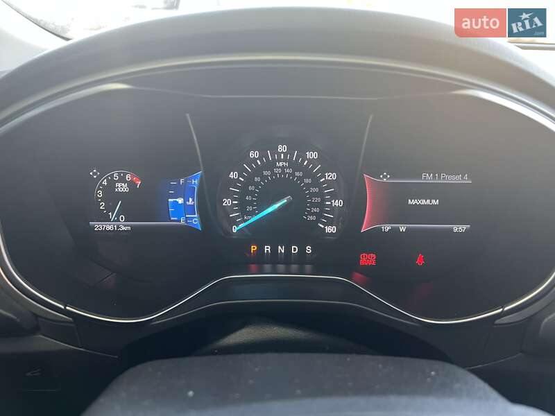 Седан Ford Fusion 2015 в Луцке