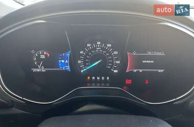 Седан Ford Fusion 2015 в 