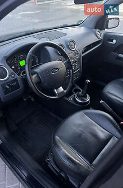 Хетчбек Ford Fusion 2008 в 