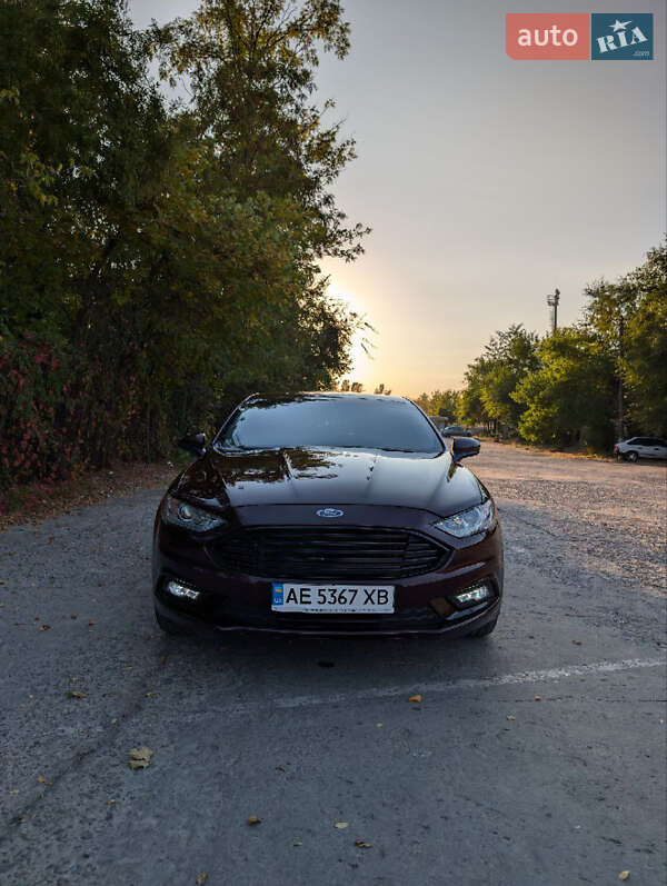 Седан Ford Fusion 2016 в Кривому Розі