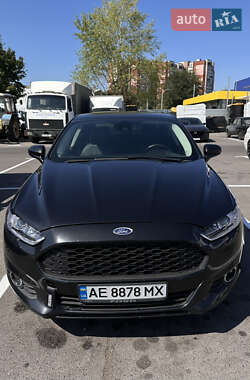 Седан Ford Fusion 2015 в Дніпрі