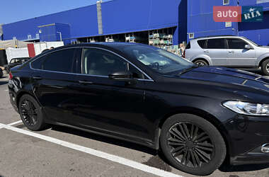 Седан Ford Fusion 2015 в 