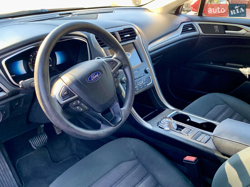 Седан Ford Fusion 2018 в Запоріжжі