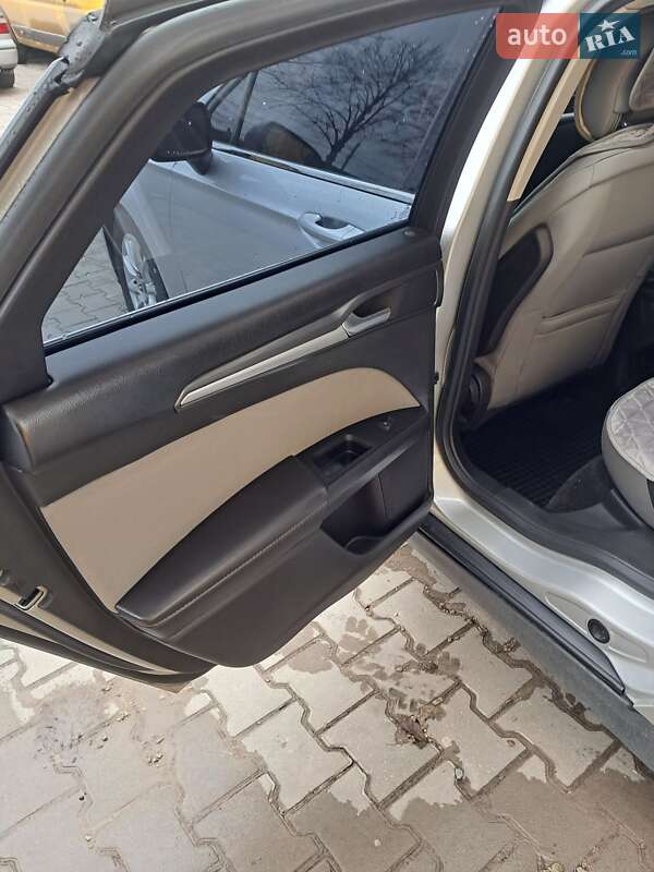 Седан Ford Fusion 2014 в Тернополе фото 10 Седан Ford Fusion 2014 в Тернополе