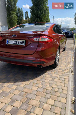 Седан Ford Fusion 2014 в 