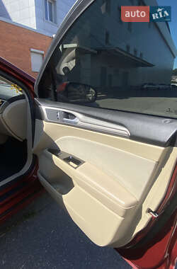 Седан Ford Fusion 2014 в 