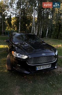 Седан Ford Fusion 2013 в Літині