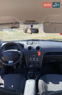 Хэтчбек Ford Fusion 2011 в 