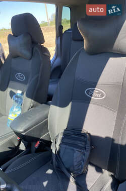 Хэтчбек Ford Fusion 2011 в 