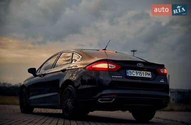 Седан Ford Fusion 2014 в 