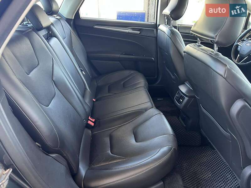 Седан Ford Fusion 2015 в Николаеве