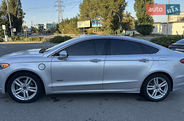 Седан Ford Fusion 2016 в Киеве
