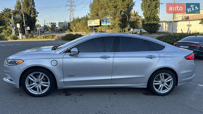 Седан Ford Fusion 2016 в Киеве