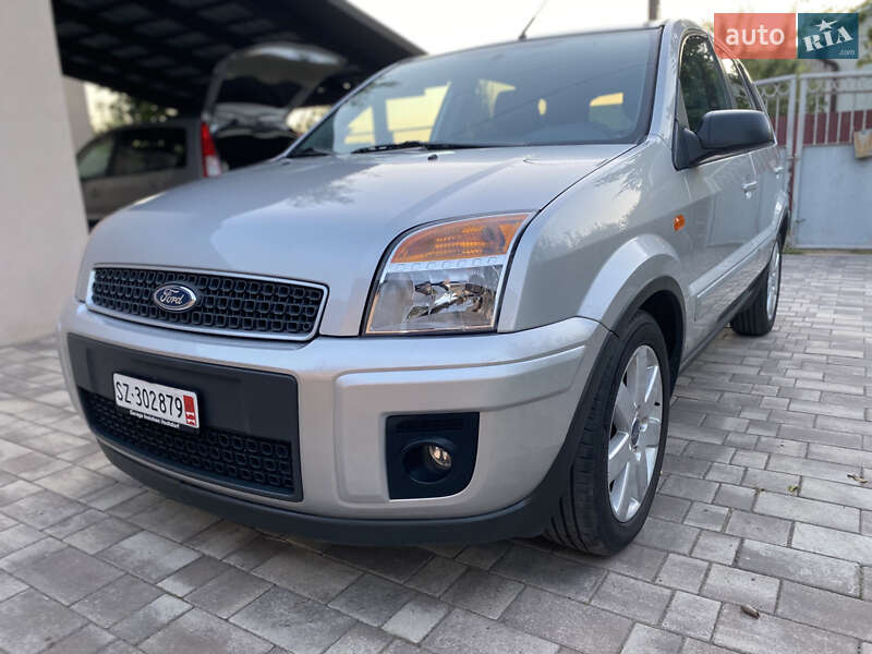Хэтчбек Ford Fusion 2008 в Виннице