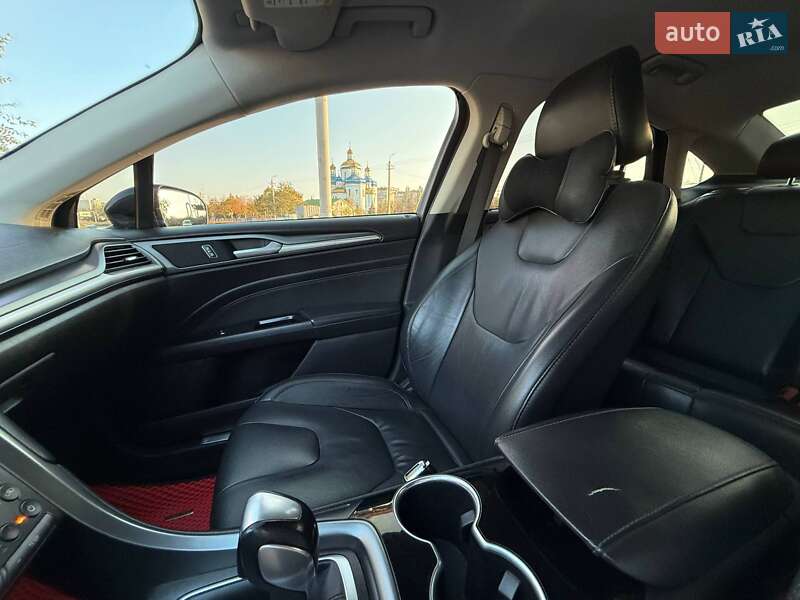 Седан Ford Fusion 2016 в Кривом Роге