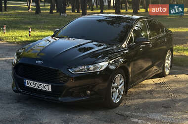Седан Ford Fusion 2013 в 