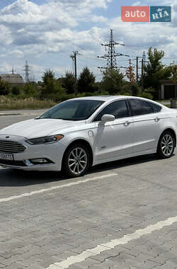 Седан Ford Fusion 2018 в 