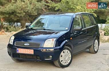 Хэтчбек Ford Fusion 2005 в 