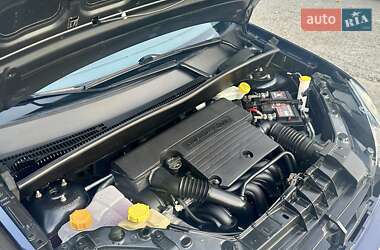 Хэтчбек Ford Fusion 2005 в 