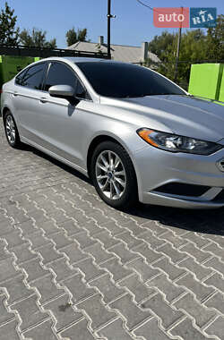 Седан Ford Fusion 2016 в 