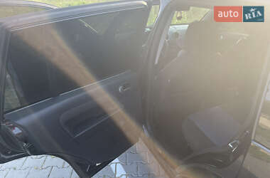 Хэтчбек Ford Fusion 2006 в  фото 8 Хэтчбек Ford Fusion 2006 в