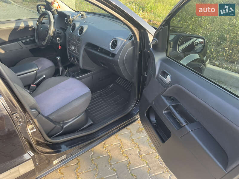 Хетчбек Ford Fusion 2006 в Вінниці
