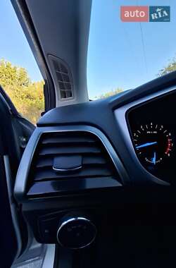Седан Ford Fusion 2014 в 