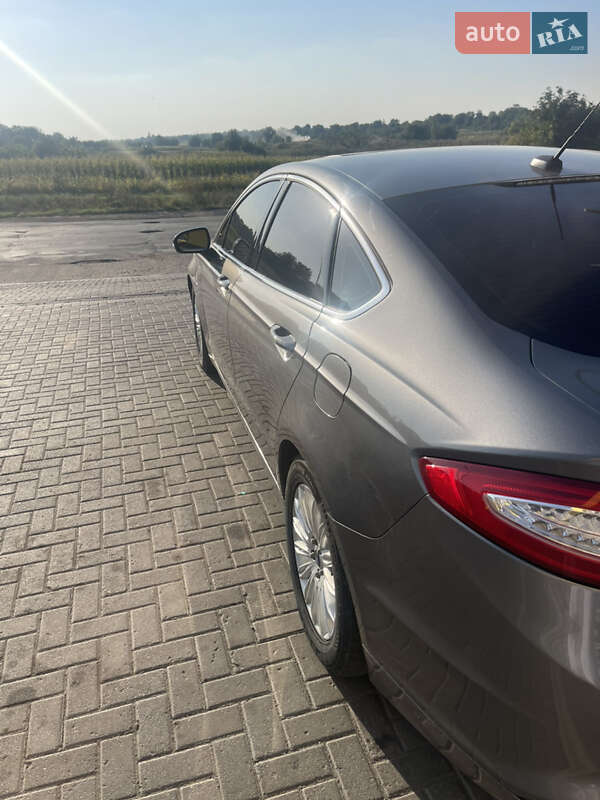 Седан Ford Fusion 2014 в Харкові