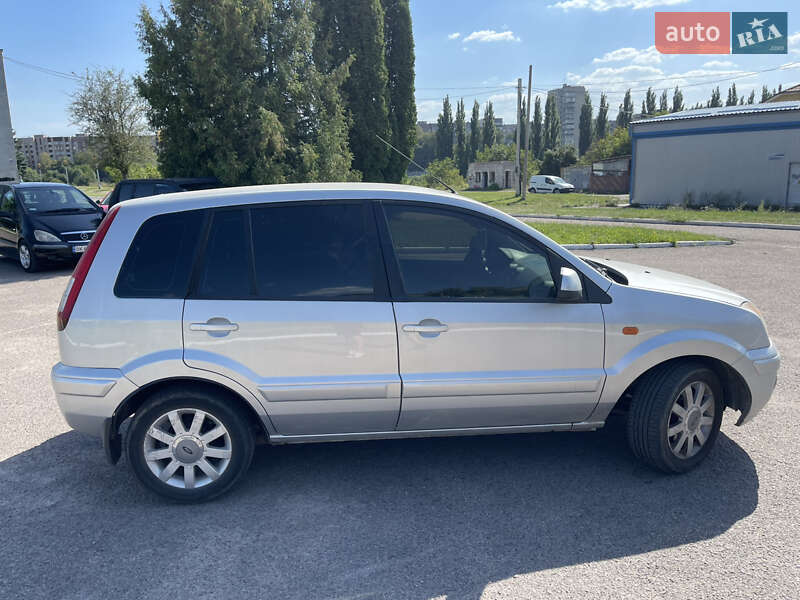 Хетчбек Ford Fusion 2011 в Рівному