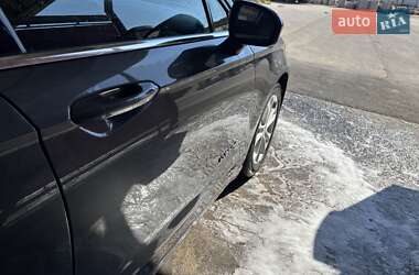 Седан Ford Fusion 2019 в 