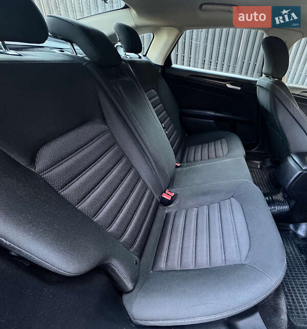 Седан Ford Fusion 2018 в Тернополе