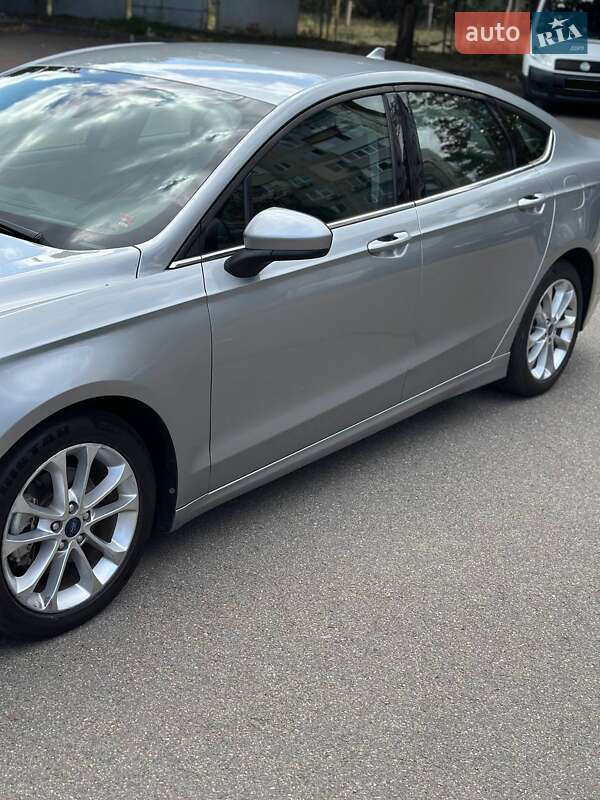 Седан Ford Fusion 2020 в Киеве