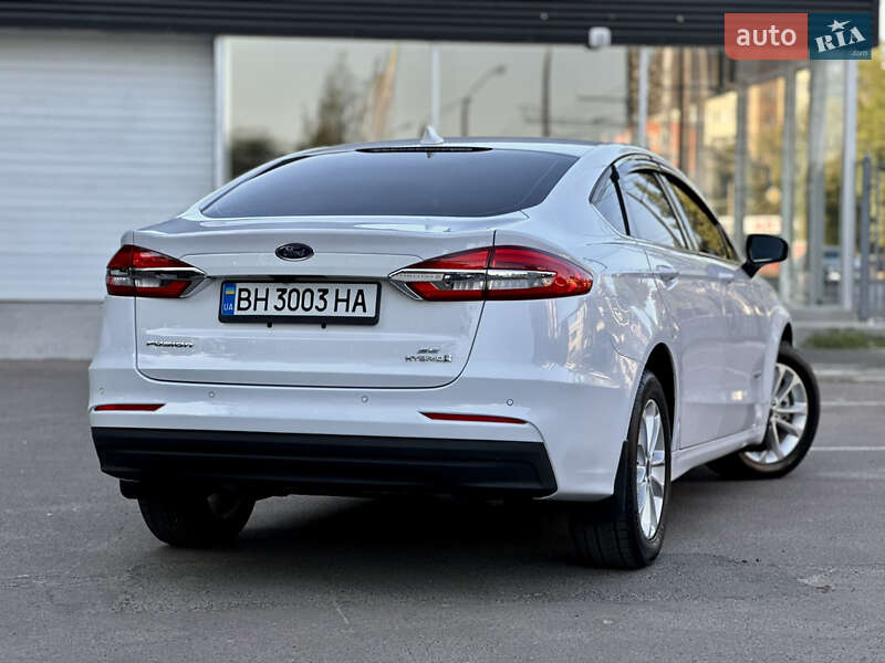 Седан Ford Fusion 2019 в Одессе