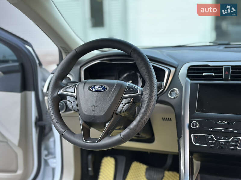Седан Ford Fusion 2019 в Одессе