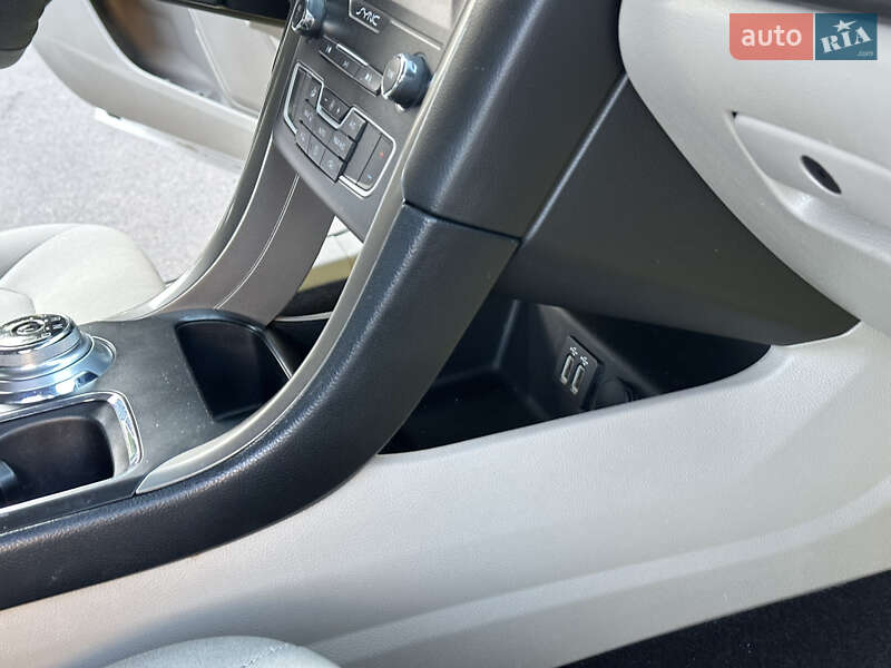 Седан Ford Fusion 2019 в Одессе