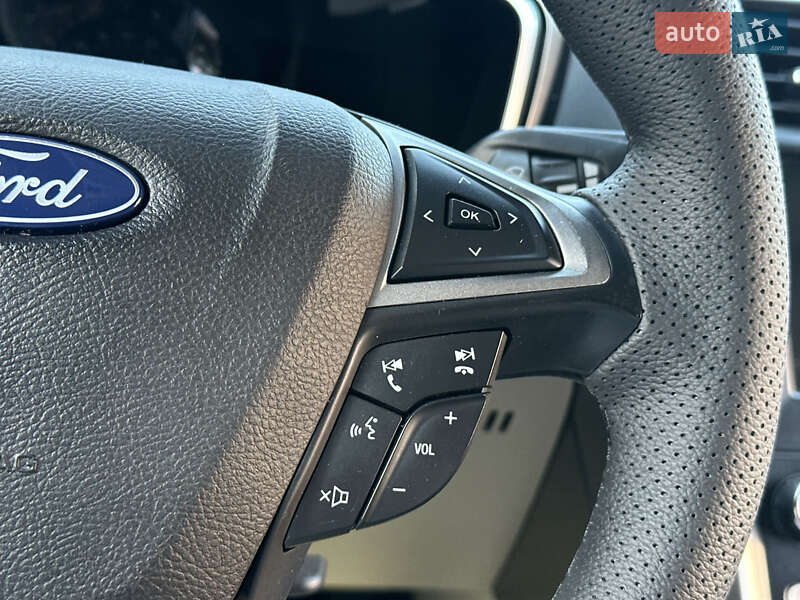 Седан Ford Fusion 2019 в Одессе