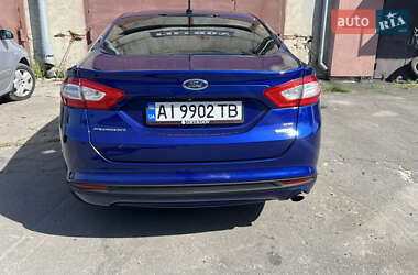 Седан Ford Fusion 2015 в 