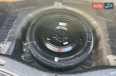 Седан Ford Fusion 2013 в 