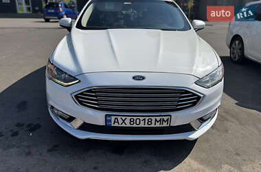 Седан Ford Fusion 2016 в 