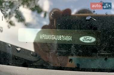 Хэтчбек Ford Fusion 2011 в 