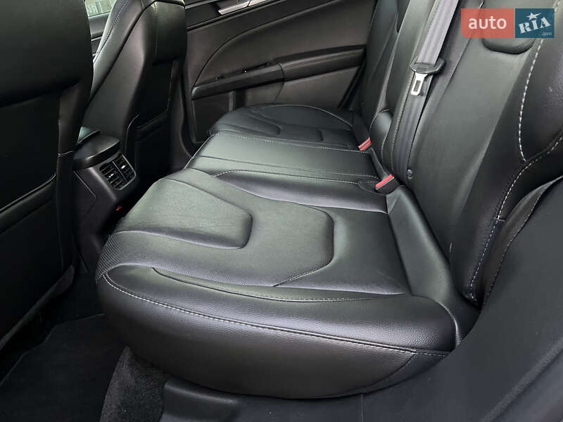 Седан Ford Fusion 2013 в Киеве фото 43 Седан Ford Fusion 2013 в Киеве