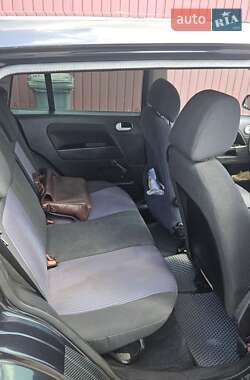 Хэтчбек Ford Fusion 2008 в 