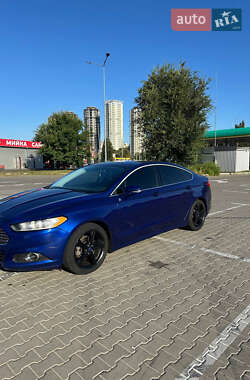 Седан Ford Fusion 2015 в Києві