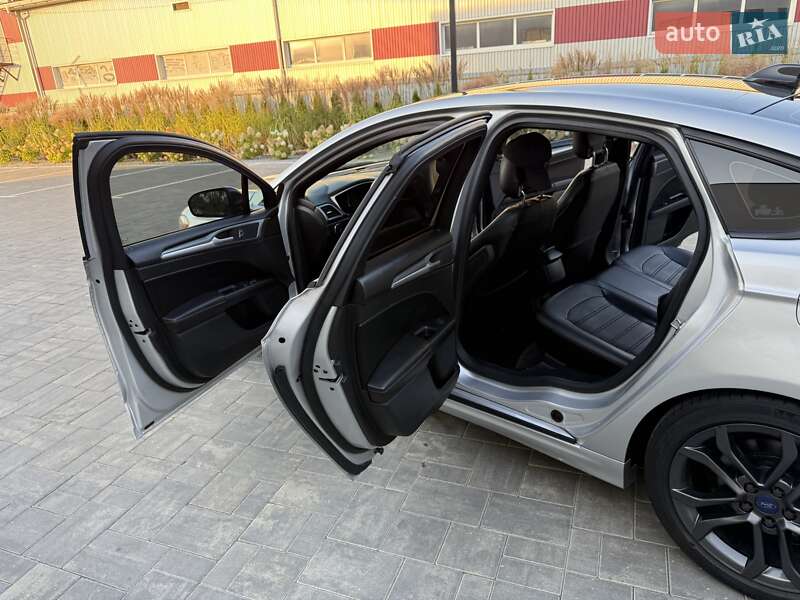 Седан Ford Fusion 2012 в Луцьку